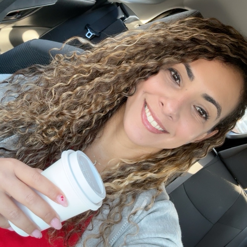 Meet your Posher, Nelixsa